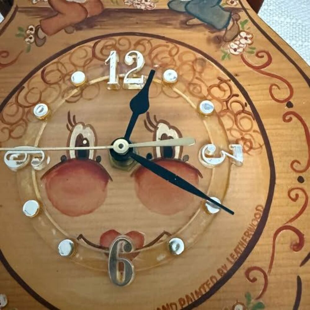 Vintage Hand Painted Leatherwood Wooden Wall Clock - Picture 3 of 8